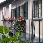 Piazza Grande House Apartment