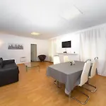 Piazza Grande House Apartment Locarno
