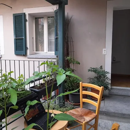 Piazza Grande House Локарно