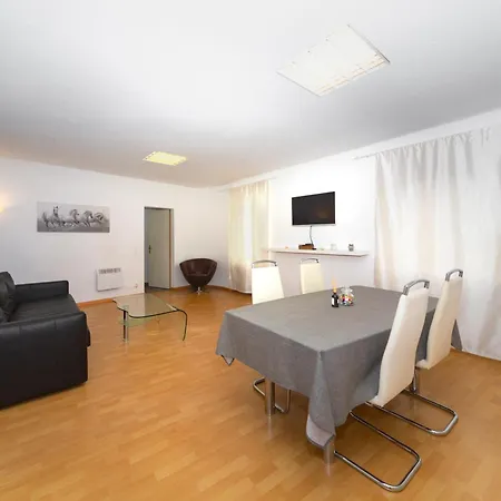 Piazza Grande House Apartment Locarno