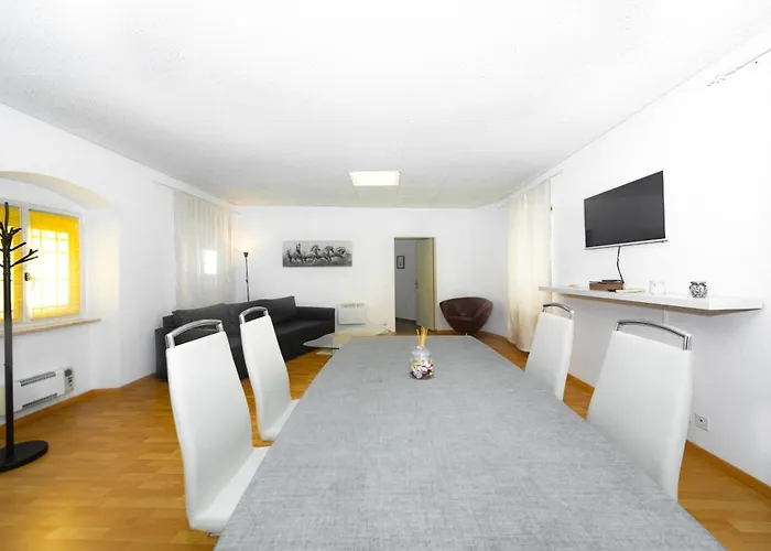 Piazza Grande House דירה לוקרנו