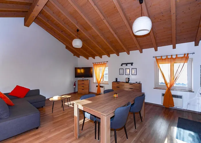 Piazza Grande House * לוקרנו